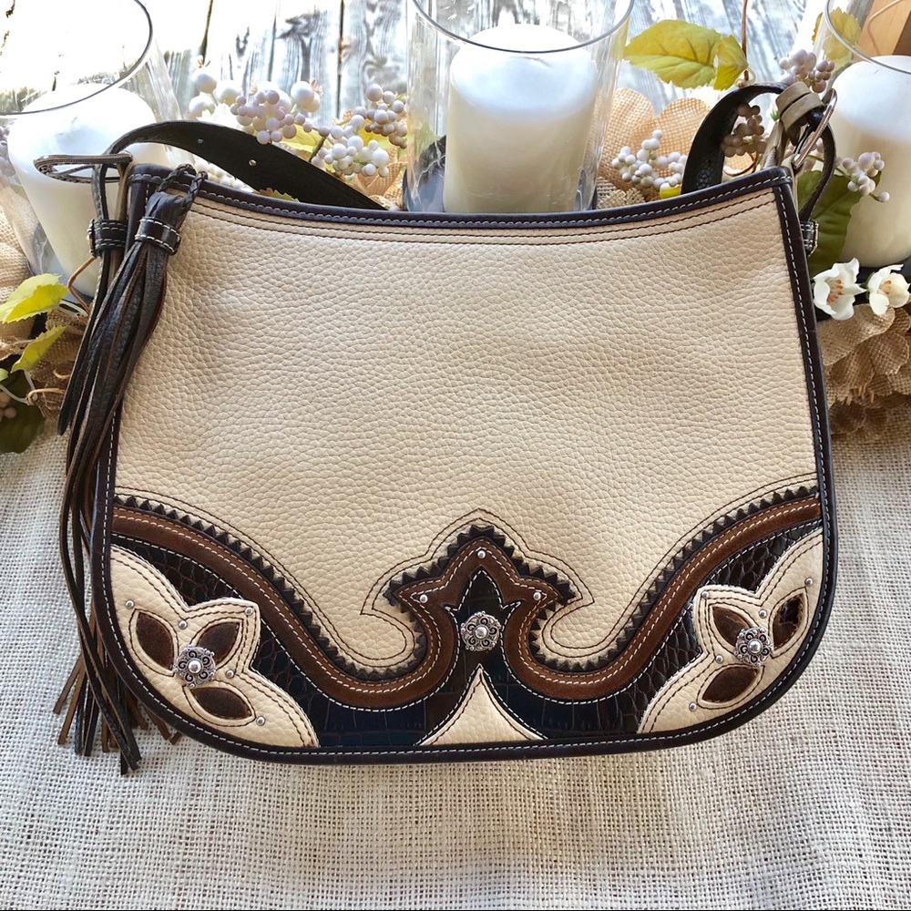 Brighton XL Purse Pebble Leather